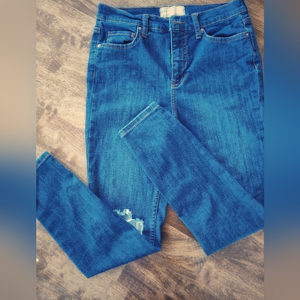 Free People Distressed Skinny Jeans Size 29